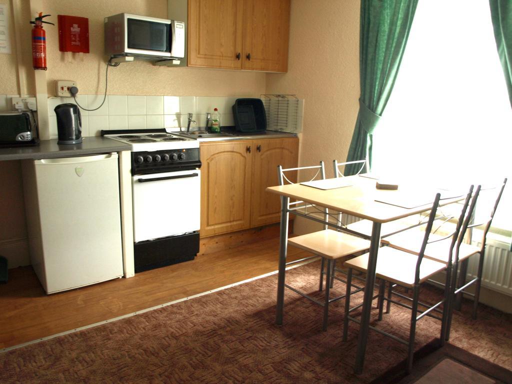 Waverley House Apartments Blackpool Szoba fotó